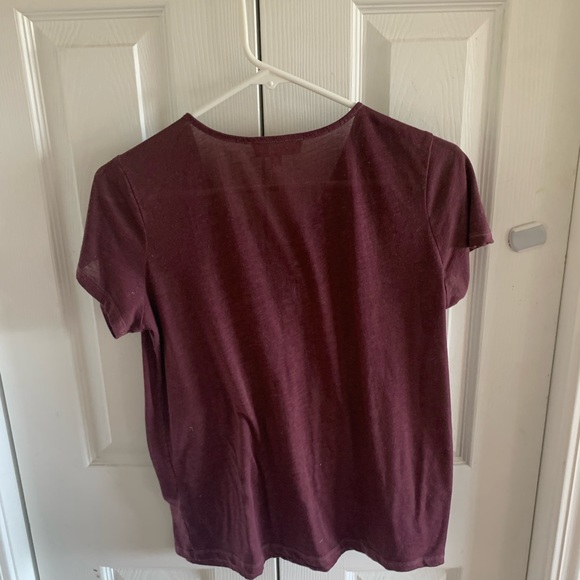 Cloudchaser and Xhilaration tee shirt bundle. Both tops are Size M - Picture 2 of 4